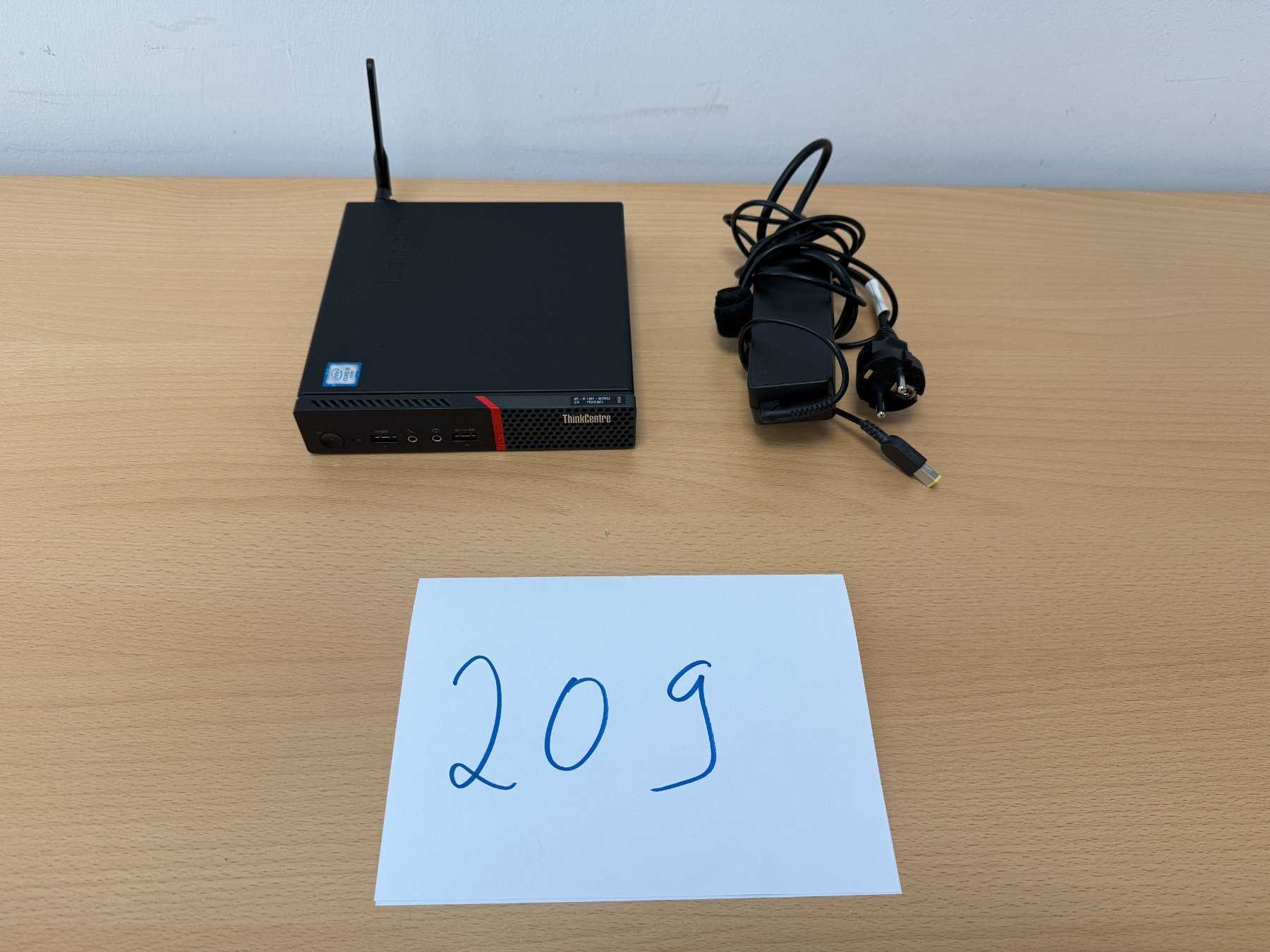 Lenovo ThinkCentre M700 Desktop-Mini PC mit Netzteil
