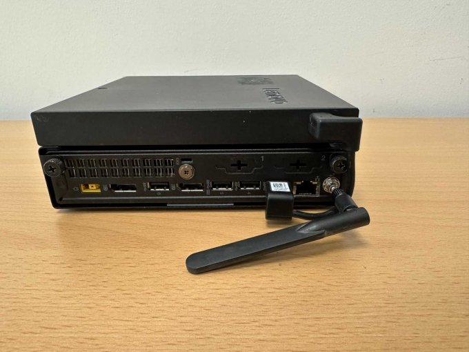 Lenovo ThinkCentre M710q – Desktop-Mini PC
Ansicht von hinten