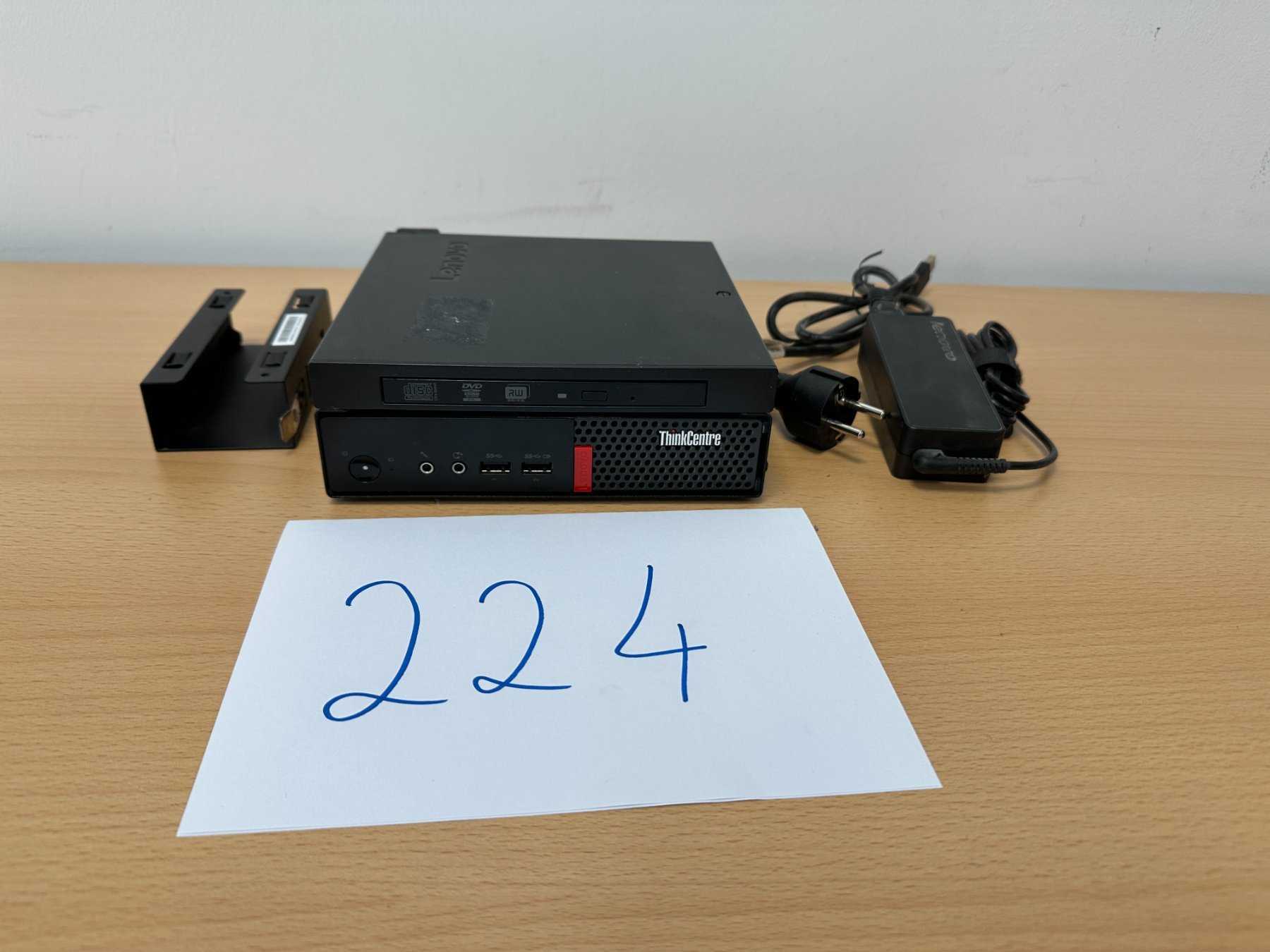 Lenovo ThinkCentre M710q – Desktop-Mini PC
Gesamtansicht mit Zubehör