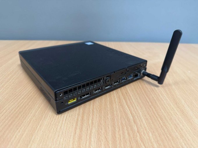 Lenovo ThinkCentre M720q – Desktop-Mini PC
Ansicht von hinten