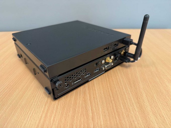 Lenovo ThinkCentre M92 3235 – Tiny Desktop
Ansicht von hinten