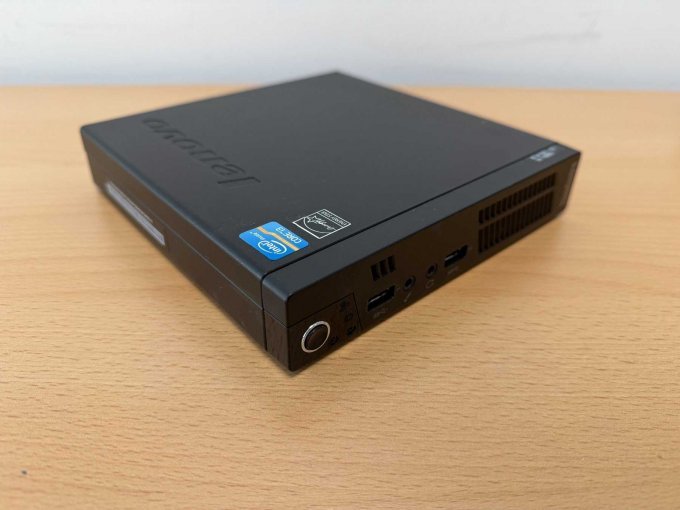 Lenovo ThinkCentre M92 3235 – Tiny Desktop
Vorderansicht