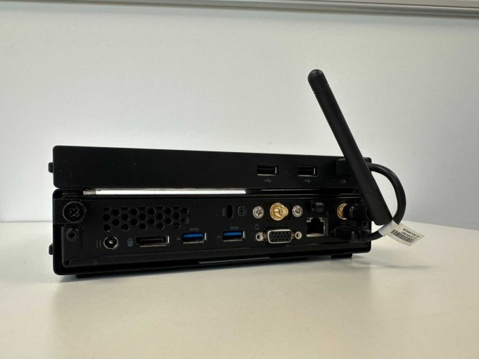 Lenovo ThinkCentre M92 3235 – Tiny Desktop
Rückansicht