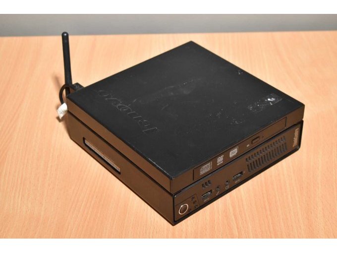 Lenovo ThinkCentre M92 3235 – Tiny Desktop
Ansicht von der Seite