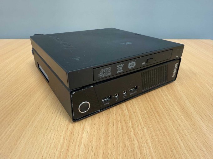 Lenovo ThinkCentre M93 10A4 – Tiny Desktop
Vorderansicht