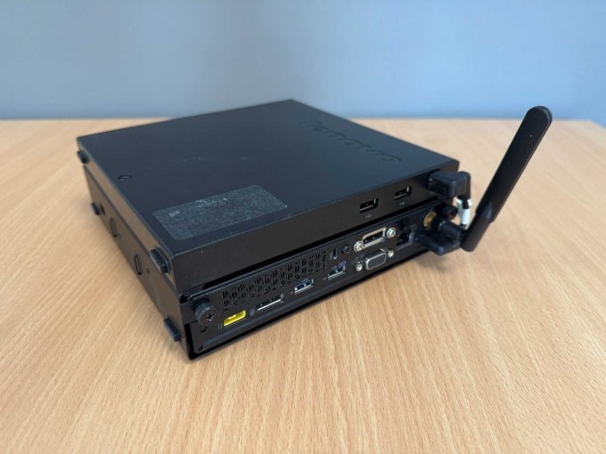 Lenovo ThinkCentre M93 10A5 – Tiny Desktop
Ansicht Rückseite