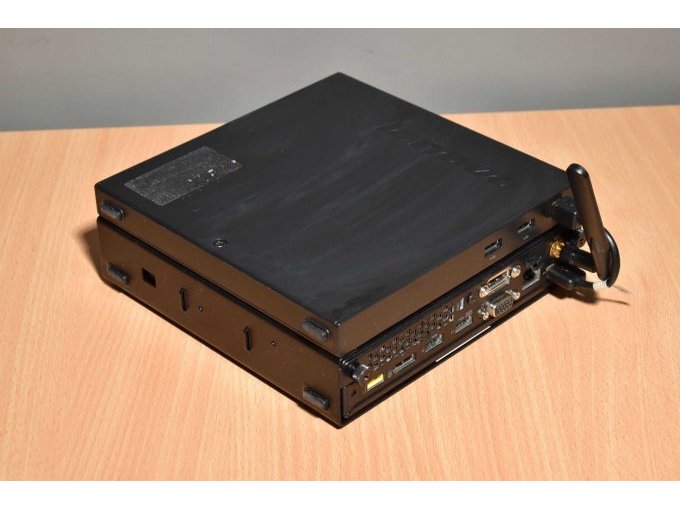 Lenovo ThinkCentre M93 10A5 – Tiny Desktop
Ansicht von hinten