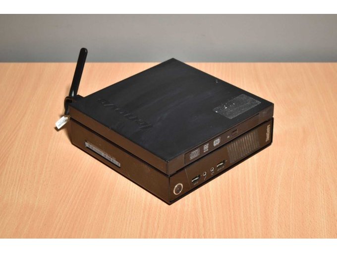 Lenovo ThinkCentre M93 10A5 – Tiny Desktop
Ansicht von vorne