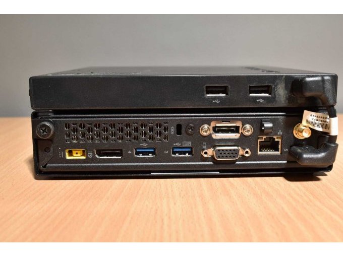 Lenovo ThinkCentre M93 10A5 – Tiny Desktop
Ansicht der Anschlüsse