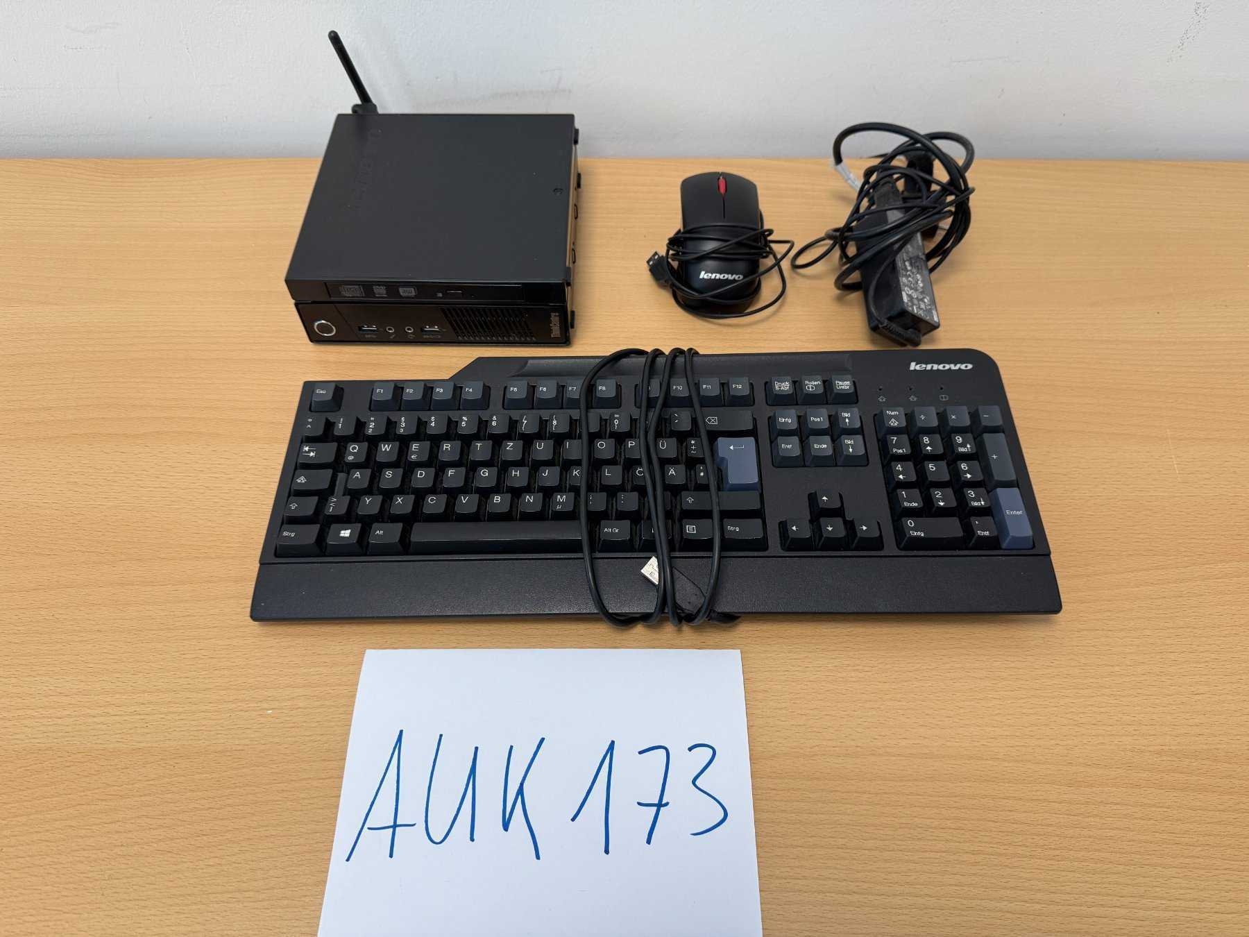Lenovo ThinkCentre M93 10A5 – Tiny Desktop mit allem Zubehör