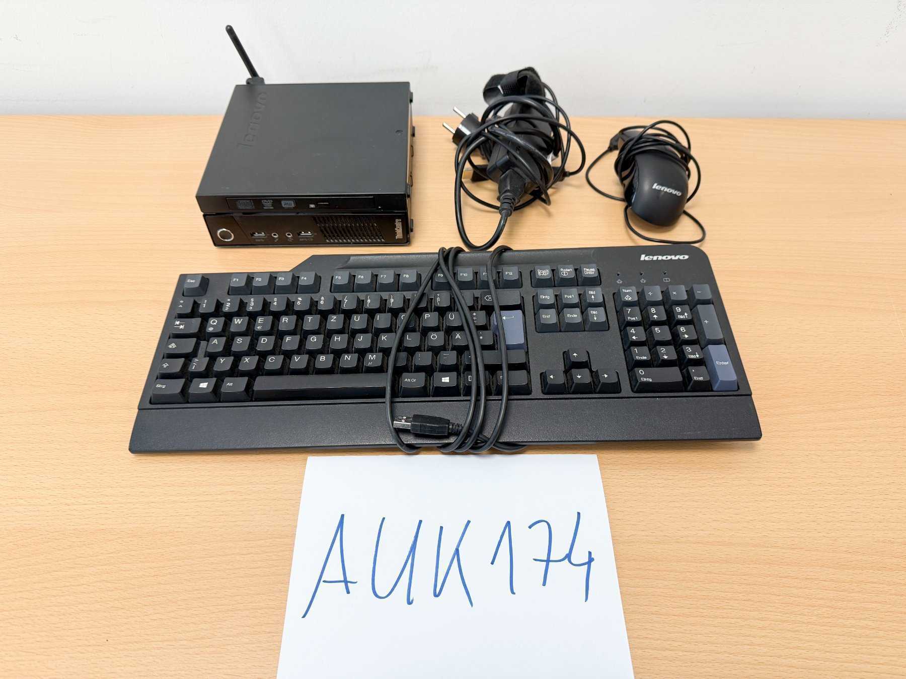 Lenovo ThinkCentre M93 10A5 – Tiny Desktop mit Zubehör