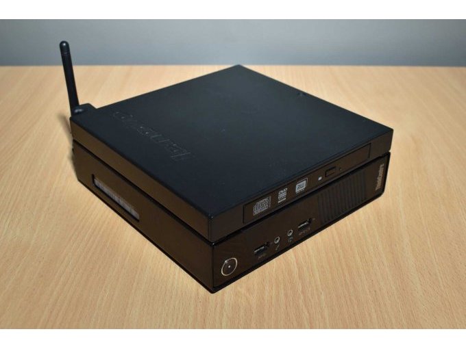 Lenovo ThinkCentre M93p 10AB000XGE – Tiny Desktop
Ansicht von vorne