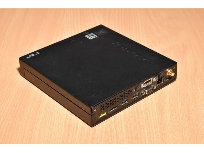 Lenovo ThinkCentre M93p 10AB000XGE – Tiny Desktop 
Ansicht von hinten