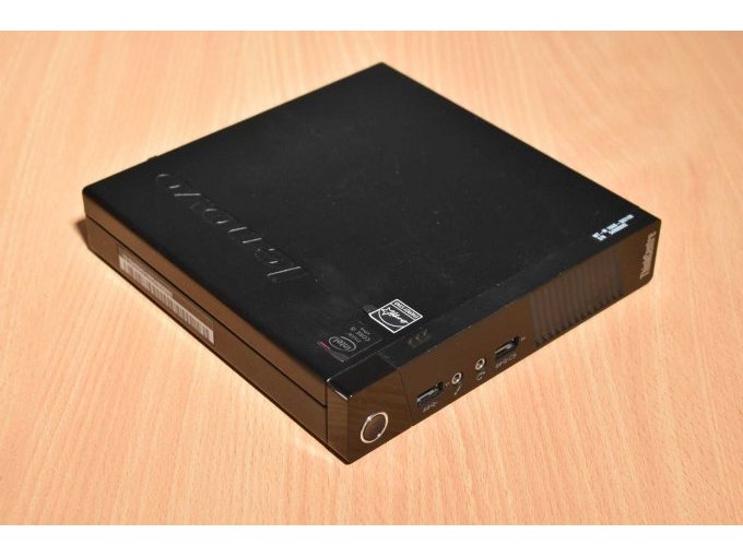 Lenovo ThinkCentre M93p 10ABS03100
Ansicht von vorne
