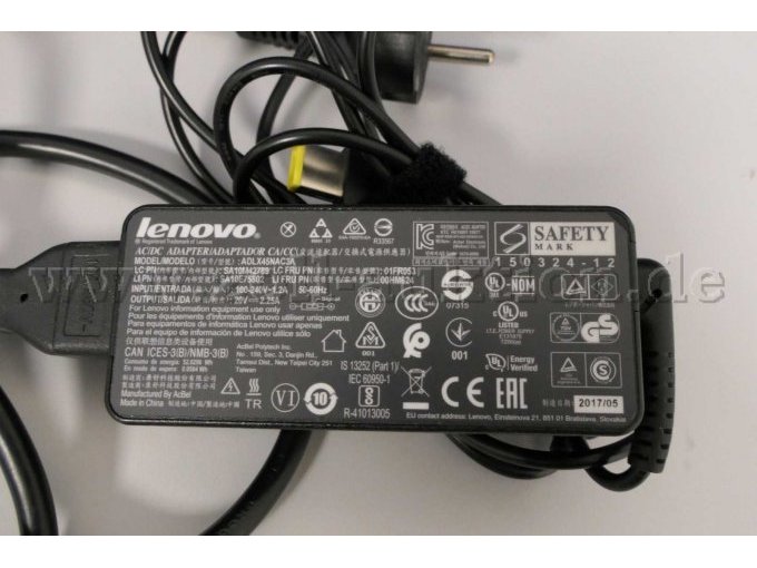 Detailaufnahme Netzteil 1 mit Typenschild