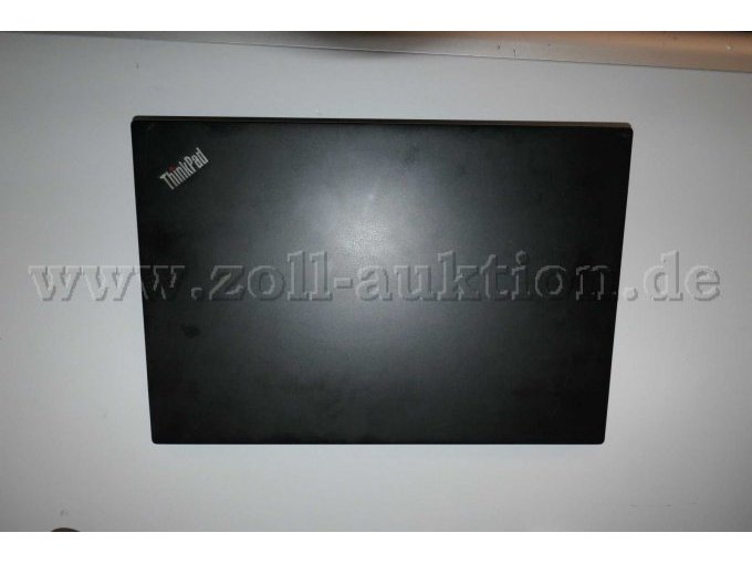 Detailaufnahme des Laptops von oben