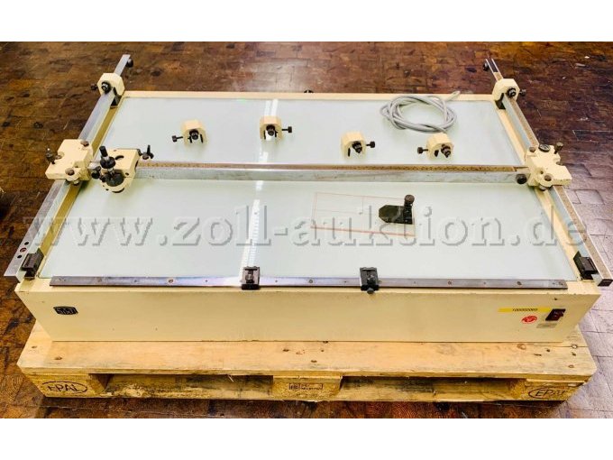 Leuchttisch, Ansicht von vorne