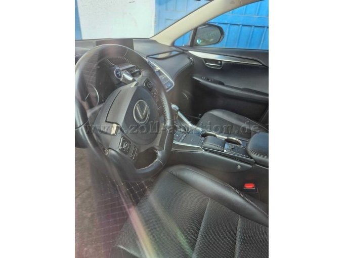 Foto von innen, Lenkrad.