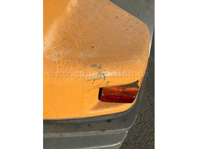 Schaden Motorhaube