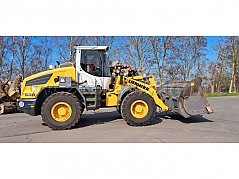 Seitenansicht Radlader Fahrtrichtung rechts