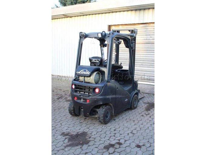 Diagonale hinten rechts