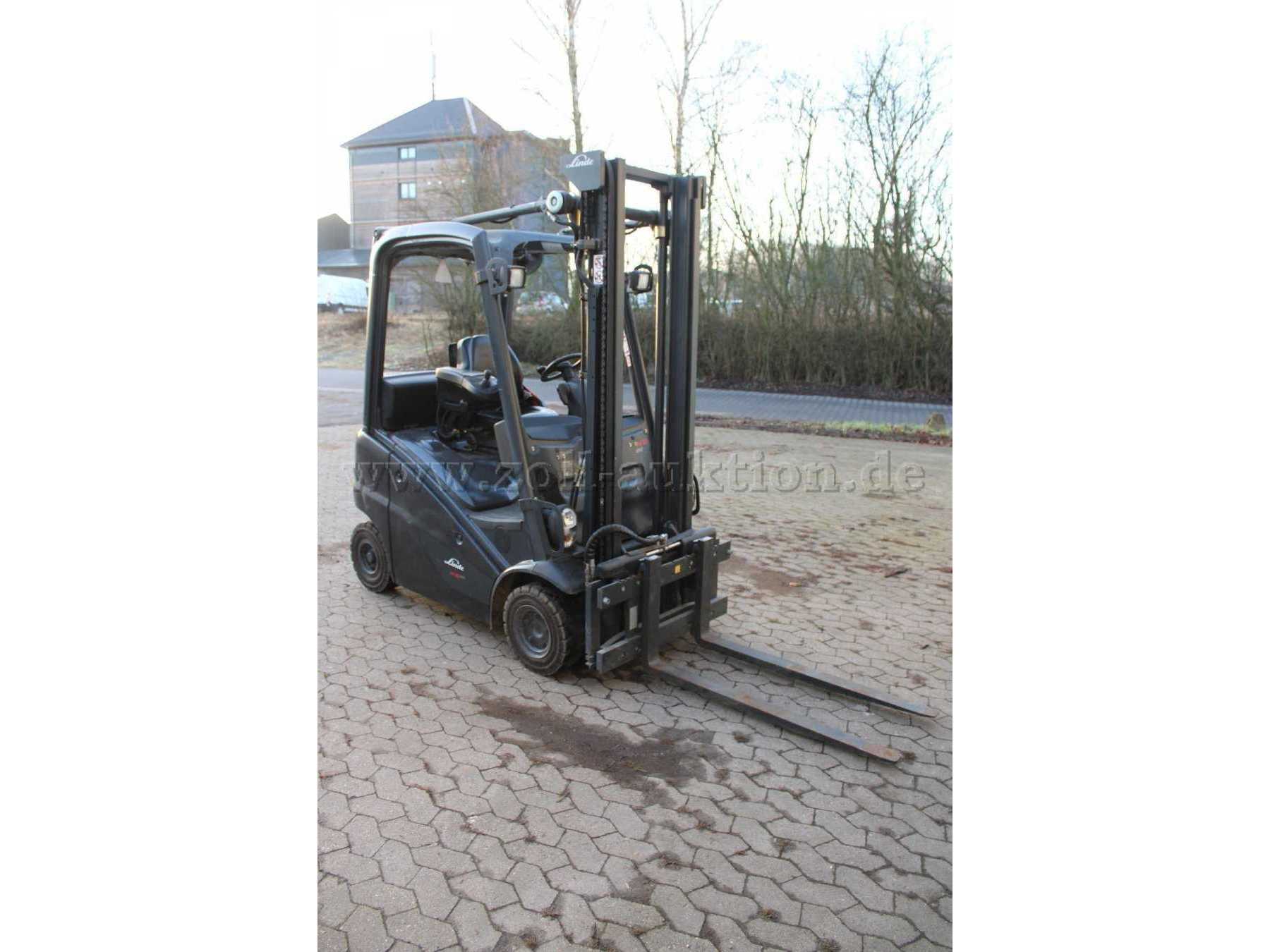 Diagonale vorne rechts