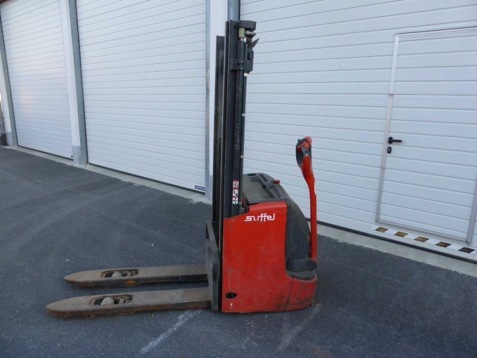 1 Linde elektrischer Hochhubwagen L12 I defekt – foto 4 – kavel bij Zoll-Auktion, Niederwerrn
