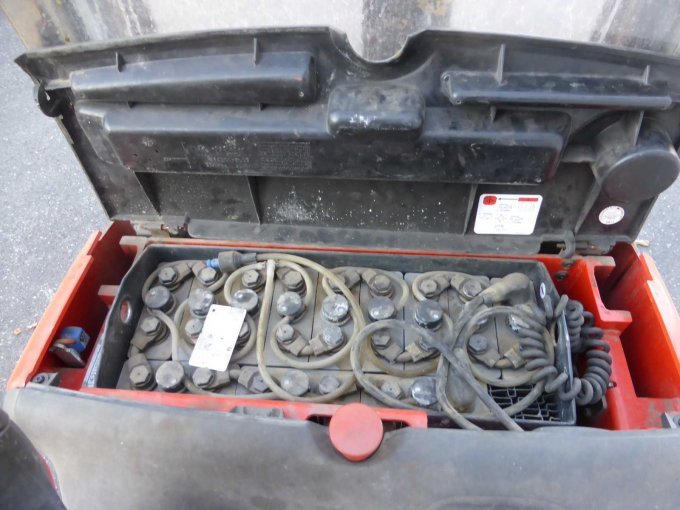 1 Linde elektrischer Hochhubwagen L12 I defekt – foto 9 – kavel bij Zoll-Auktion, Niederwerrn