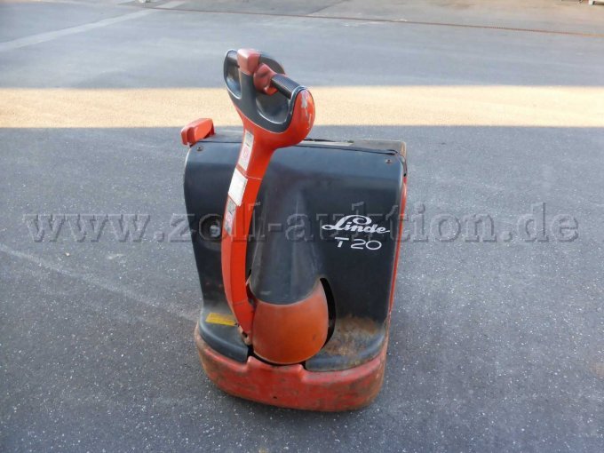 1 Linde elektrischer Niederhubwagen T 20 defekt – foto 5 – kavel bij Zoll-Auktion, Niederwerrn