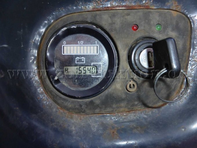 1 Linde elektrischer Niederhubwagen T 20 defekt – foto 9 – kavel bij Zoll-Auktion, Niederwerrn
