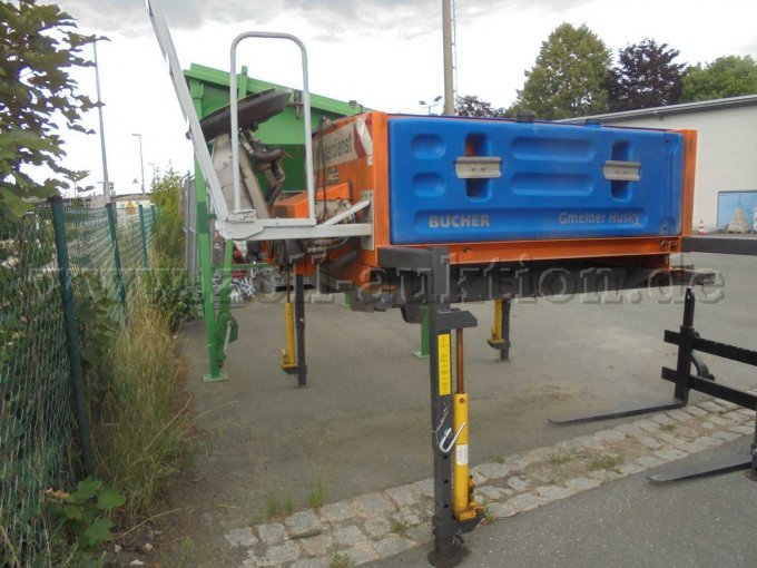 Streuer auf Lagergstell