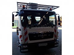 Hubsteiger Frontansicht 1