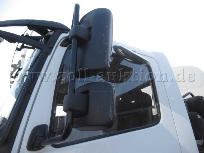 Außenspiegel verkratzt, hier links