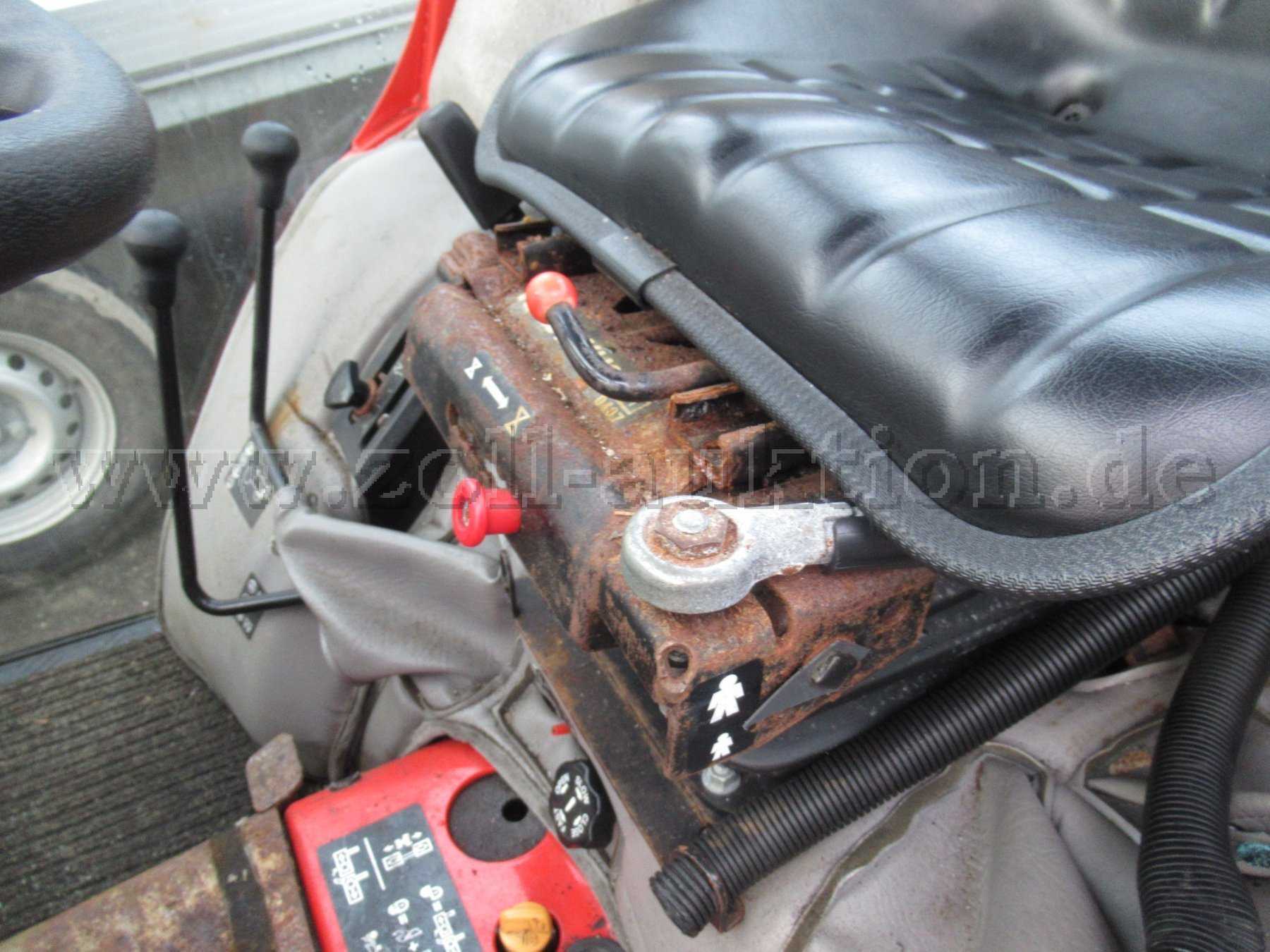 Sitzkonsole stark korrodiert