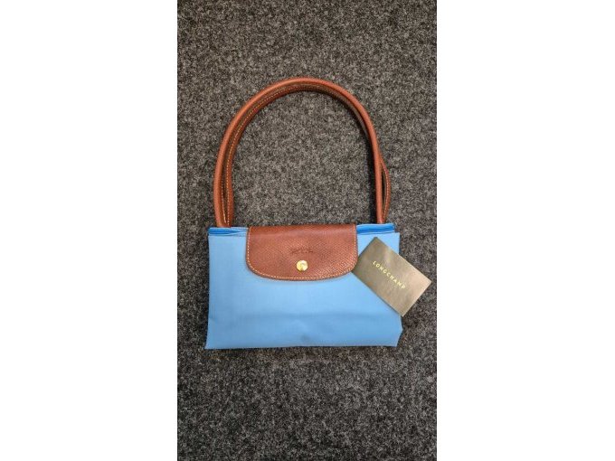 Tasche zusammengefaltet vorne