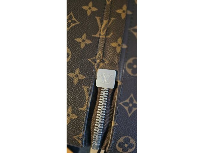 Reisverschluss Markenaufdruck