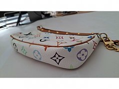 Louis Vuitton Pochette