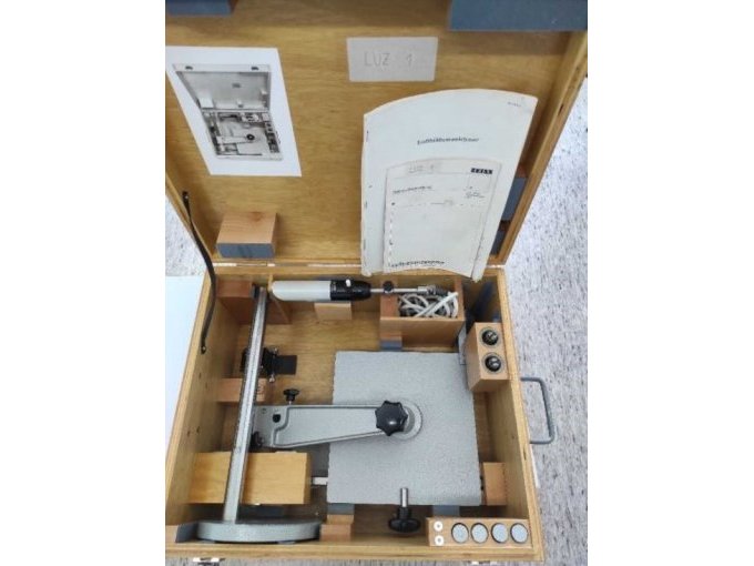 Luftbildumzeichner in Holzbox