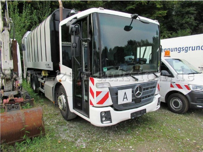 Diagonale vorne rechts