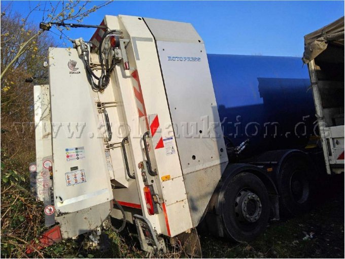 Hinten rechts (eingeschränkte Sicht)