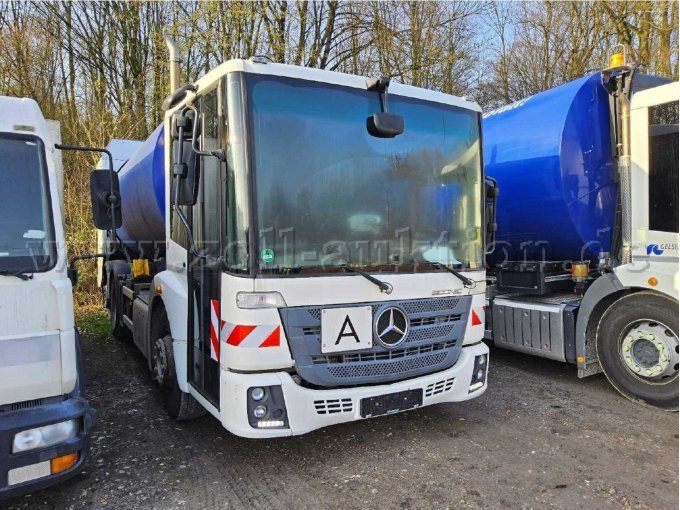 Diagonale vorne rechts