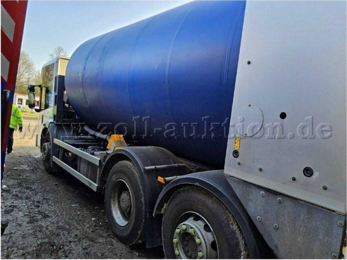 Hinten links (eingeschränkte Sicht)