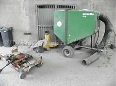Sammelwagen mit Gebläse und Mähwerk