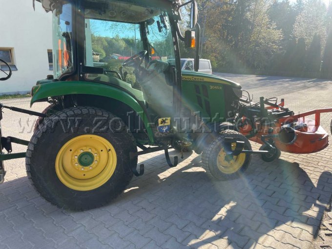 Mit Traktor Seite rechts