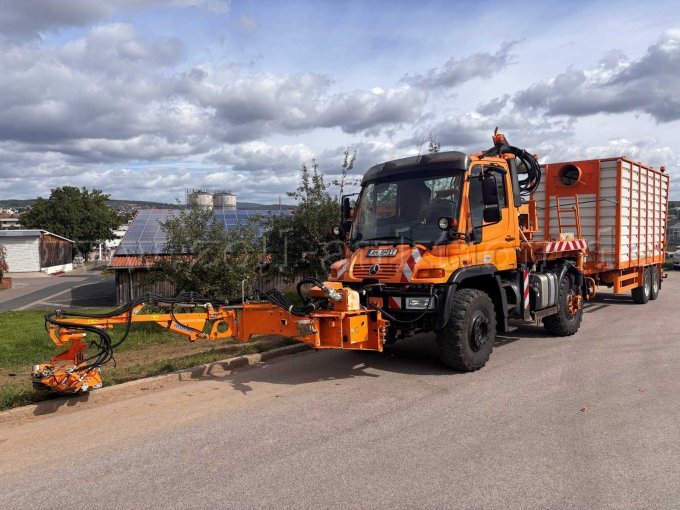 1 Mähzug (Unimog U400 mit MULAG-Mähaufbau und Anhänger) – foto 2 – kavel bij Zoll-Auktion, Amberg