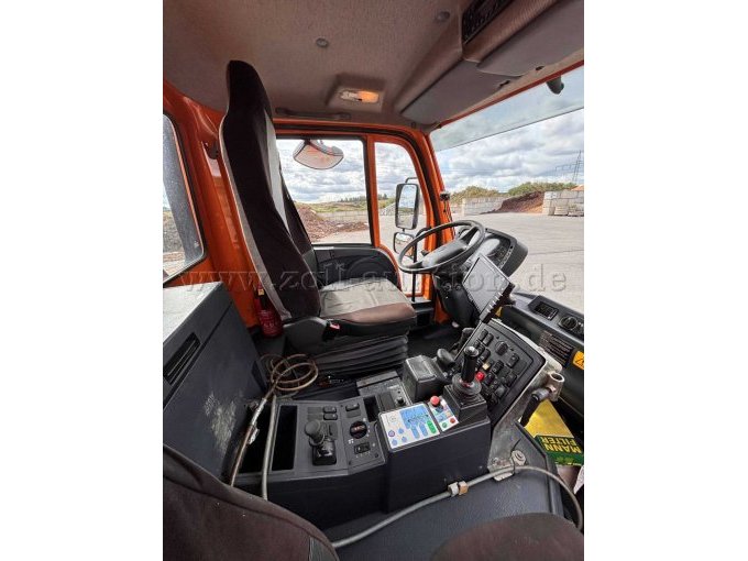 1 Mähzug (Unimog U400 mit MULAG-Mähaufbau und Anhänger) – foto 7 – kavel bij Zoll-Auktion, Amberg