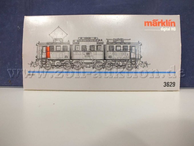 Rückseite der OVP mit Beschädigung