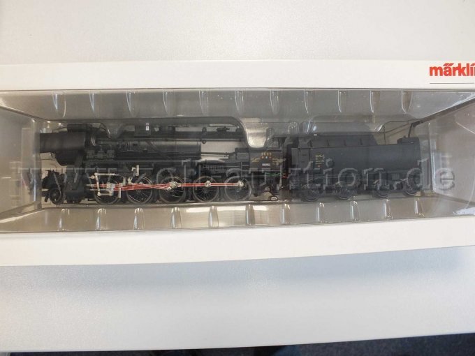 Detailaufnahme der Dampflokomotive BR 56 der CFL im Blister