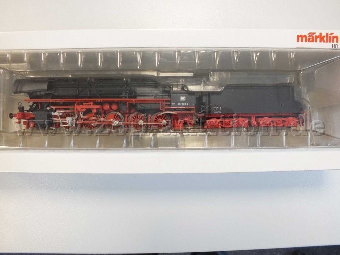 Detailansicht der Dampflok BR 043 DB im Blister