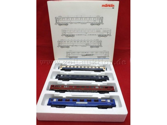 Gesamtansicht des Sets "Märklin" 42752 in OVP